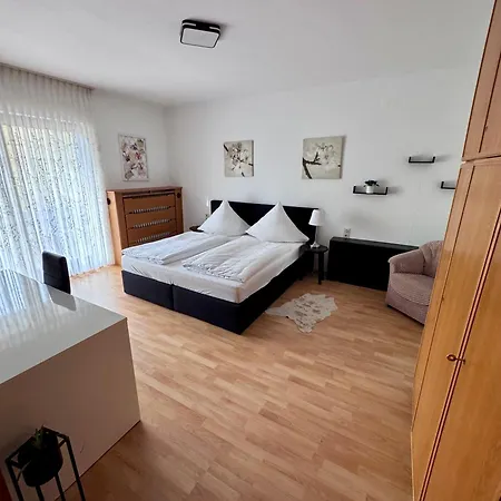 Schaefer فندق مبيت وإفطار Enzklösterle