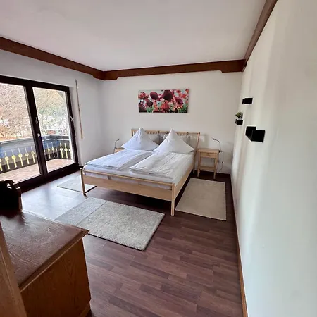 Schaefer Bed & Breakfast 3*