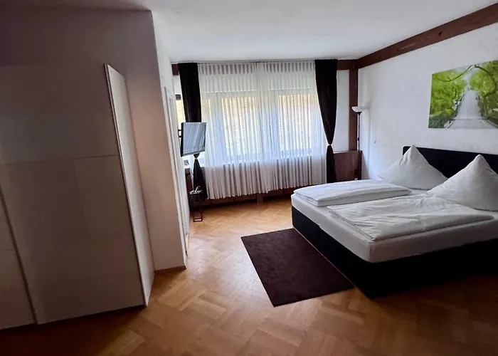 Bed & Breakfast Schaefer Enzklosterle