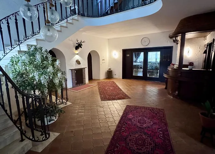 Bed & Breakfast Schaefer Enzklosterle